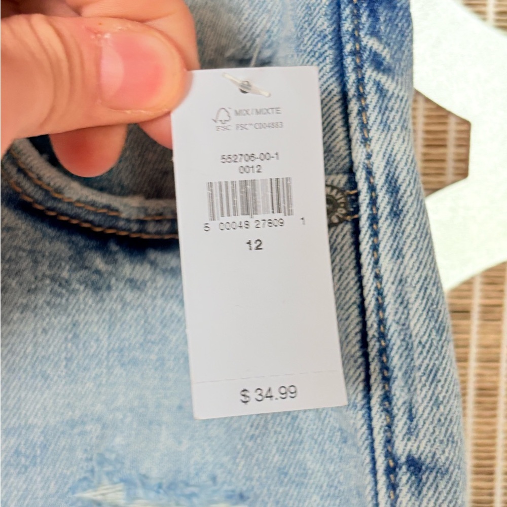 NWT Old Navy Blue Jean Shorts Distressed High-Waisted - Picture 3 of 11